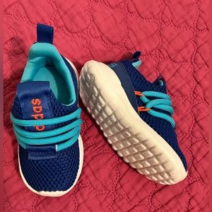 New!! Adidas 5k kids sneakers